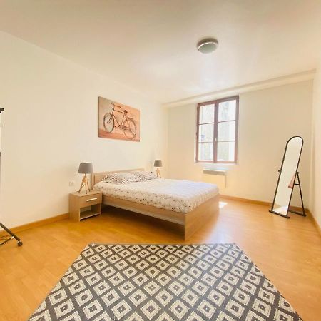 Joli Appartement Proche Cathedrale Laon Bagian luar foto