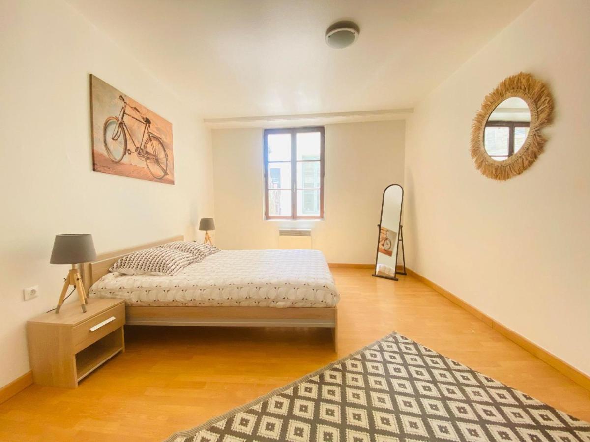 Joli Appartement Proche Cathedrale Laon Bagian luar foto