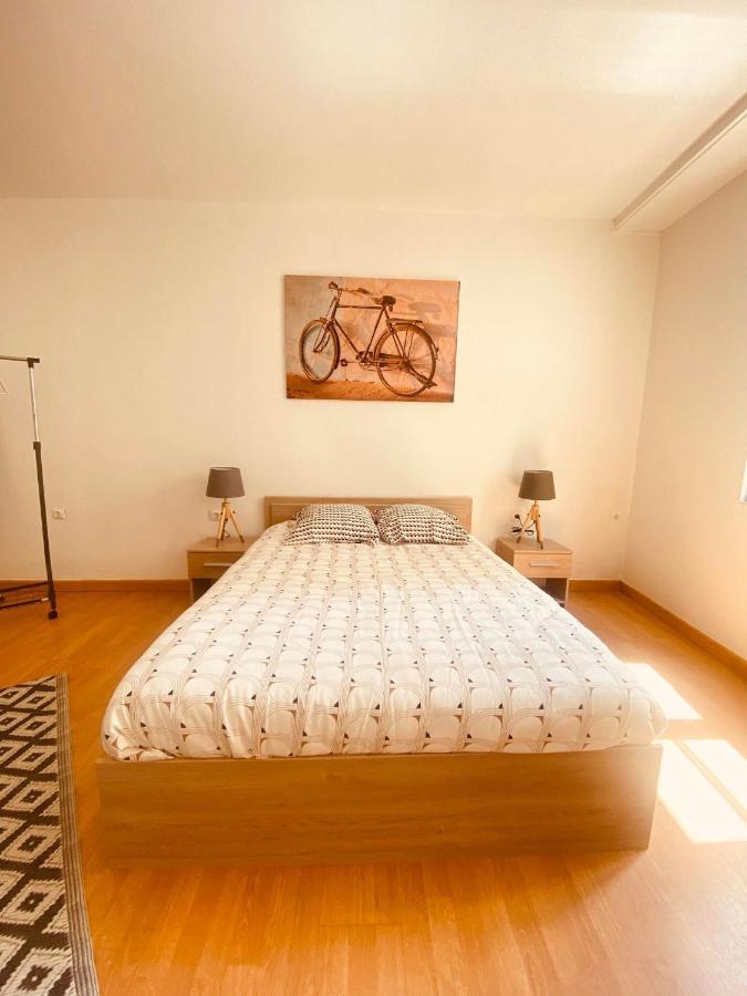 Joli Appartement Proche Cathedrale Laon Bagian luar foto