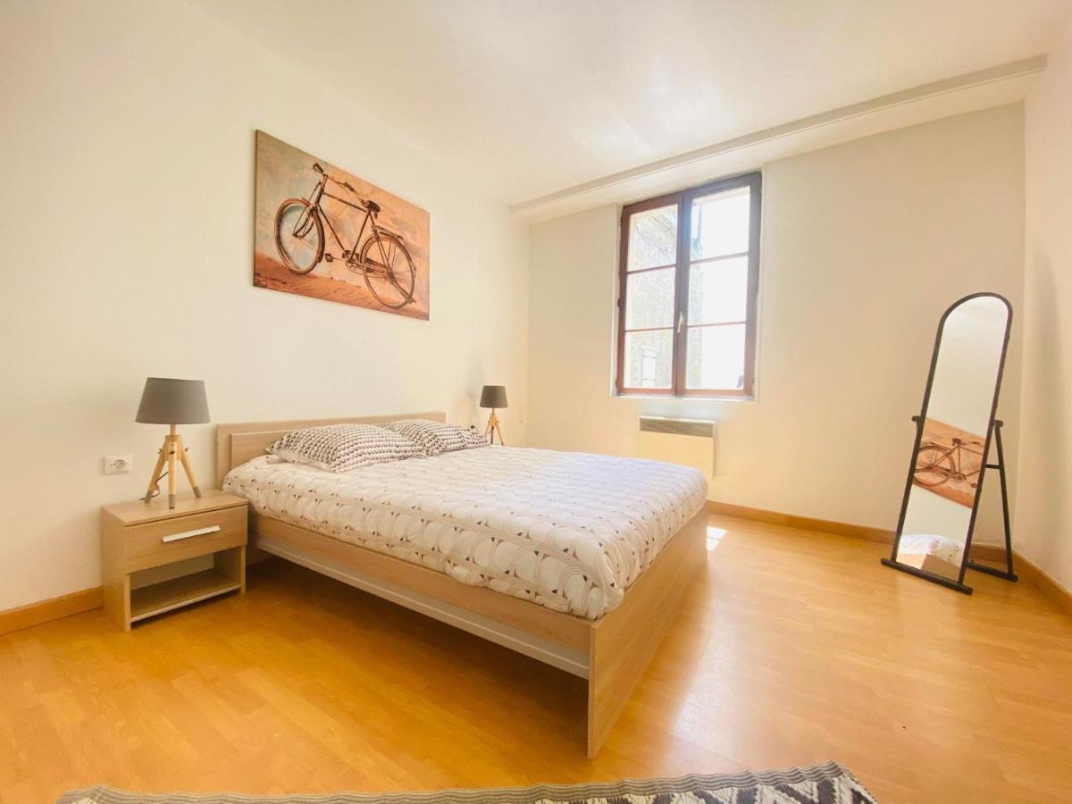Joli Appartement Proche Cathedrale Laon Bagian luar foto